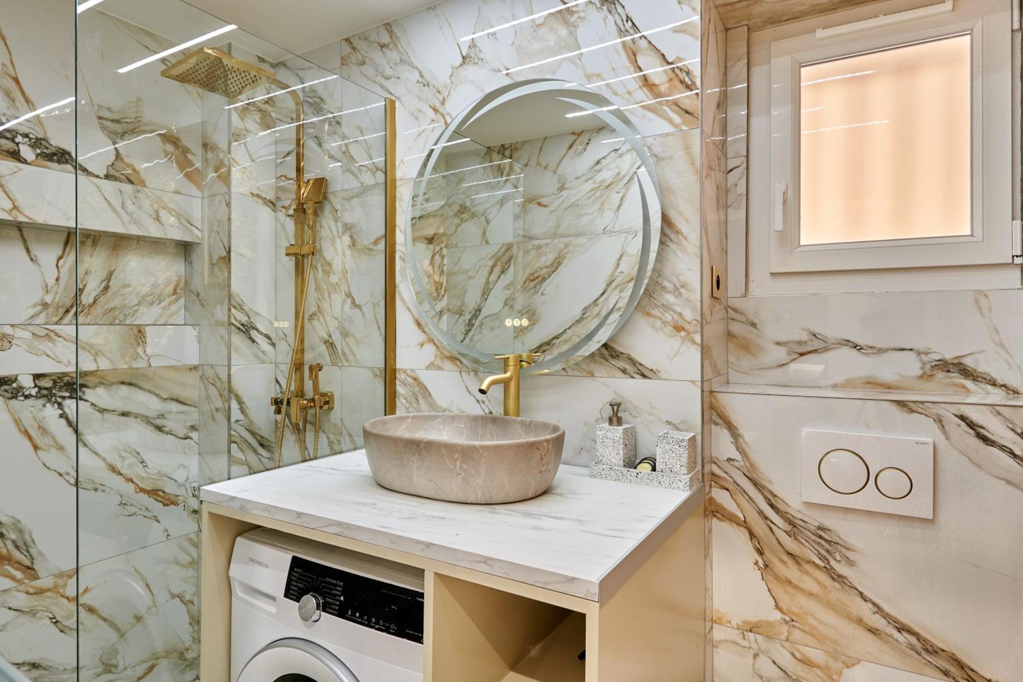 Rent A - Bonne Nouvelle Paris